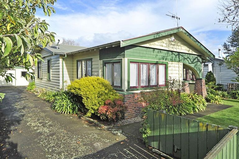 Photo of property in 21 Pencarrow Street, Highbury, Palmerston North, 4412