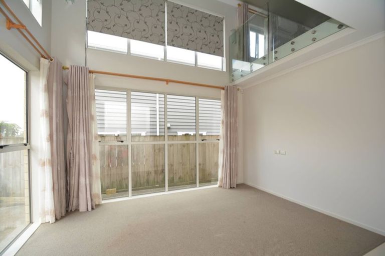 Photo of property in 130 Jeffs Road, Flat Bush, Auckland, 2016