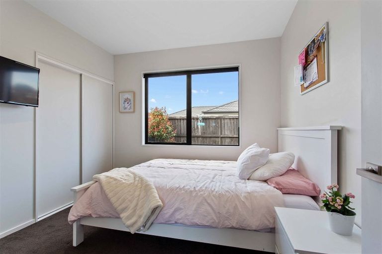 Photo of property in 28 Wakeman Way, Kaiapoi, 7630