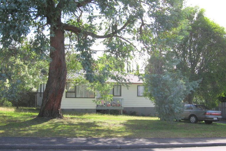 Photo of property in 5 Virgo Place, Glen Eden, Auckland, 0602