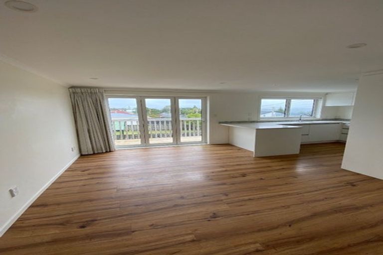 Photo of property in 158 Rangatira Road, Beach Haven, Auckland, 0626