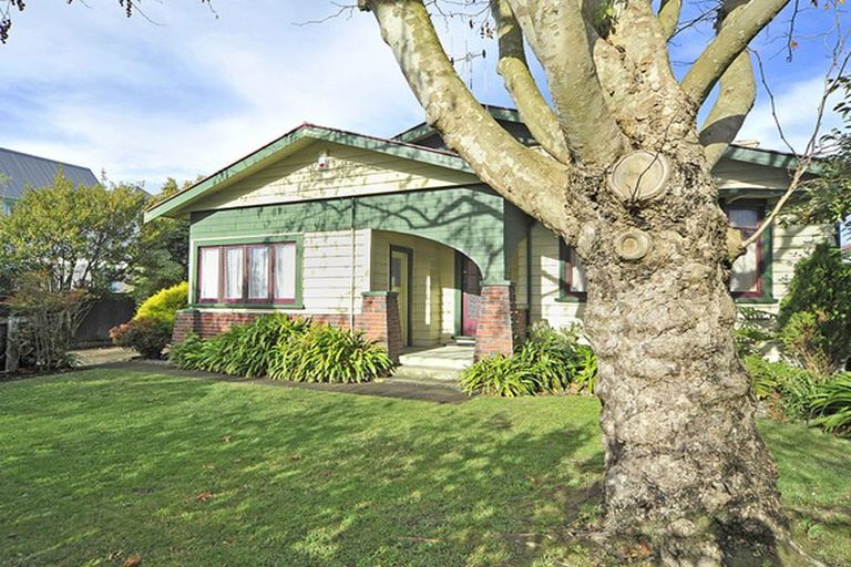 Photo of property in 21 Pencarrow Street, Highbury, Palmerston North, 4412