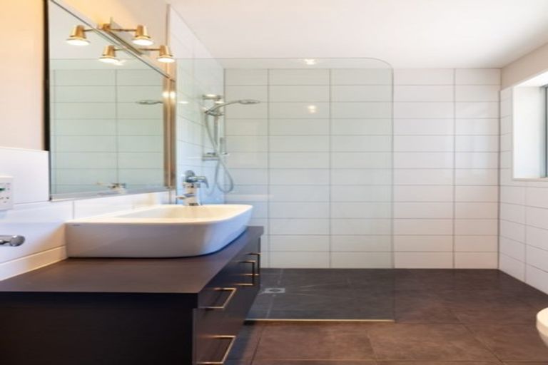 Photo of property in 9a Kereru Place, Upper Vogeltown, New Plymouth, 4310