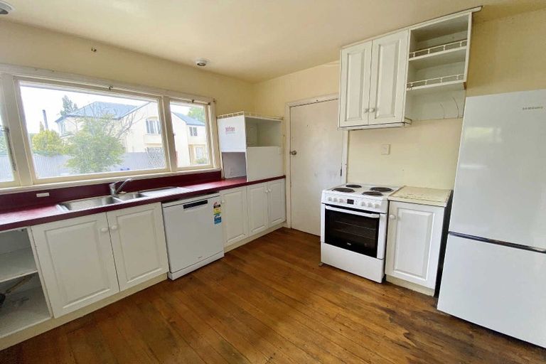 Photo of property in 10 Clonbern Place, Upper Riccarton, Christchurch, 8041