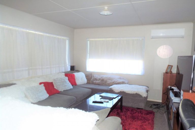 Photo of property in 8b Kouma Place, Fairy Springs, Rotorua, 3015