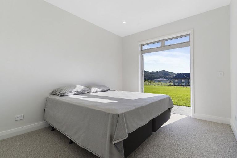 Photo of property in 5 Riverside Way, Clevedon, Papakura, 2585