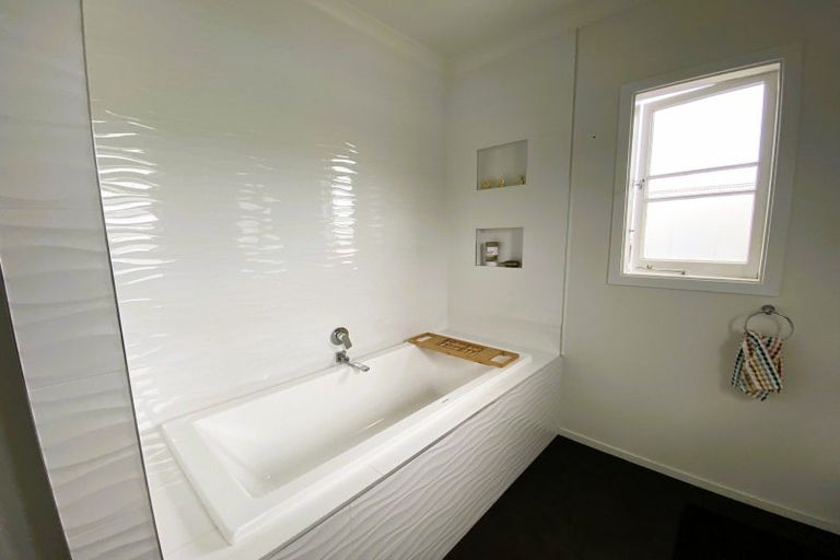 Photo of property in 9 Ridout Street, Maeroa, Hamilton, 3200