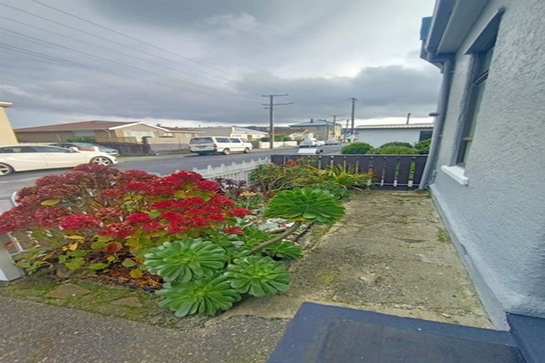 Photo of property in 37 Atkinson Street, South Dunedin, Dunedin, 9012