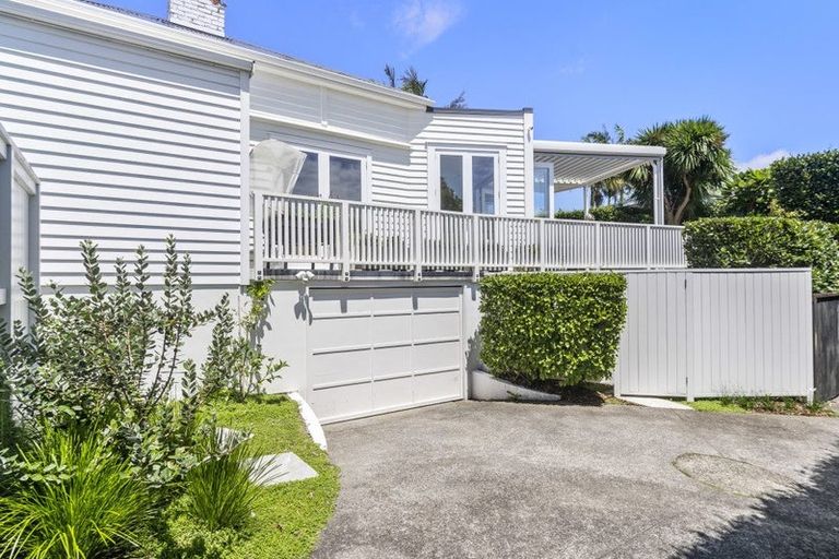Photo of property in 40 Livingstone Street, Westmere, Auckland, 1022