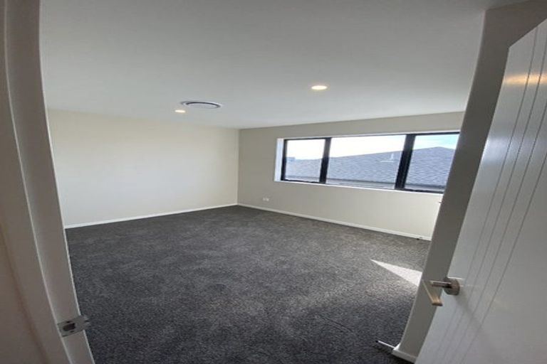 Photo of property in 5 Bendridge Street, Flat Bush, Auckland, 2019
