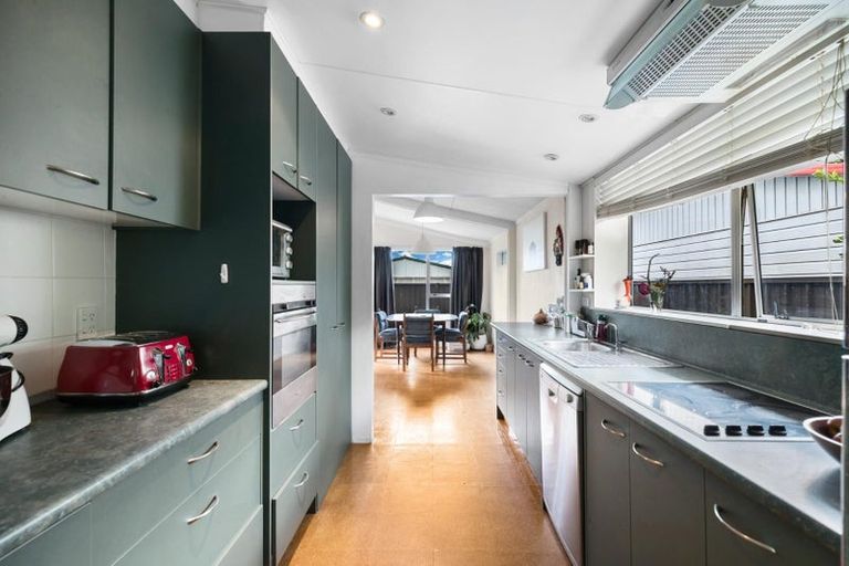 Photo of property in 6 Clare Place, Cromwell, 9310