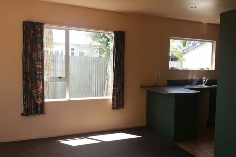 Photo of property in 630 Barbadoes Street, Edgeware, Christchurch, 8013