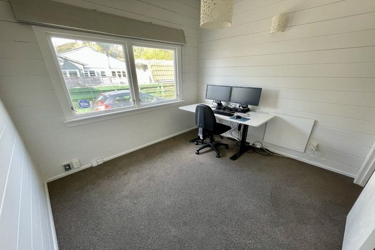 Photo of property in 14a Seddon Street, Wallaceville, Upper Hutt, 5018