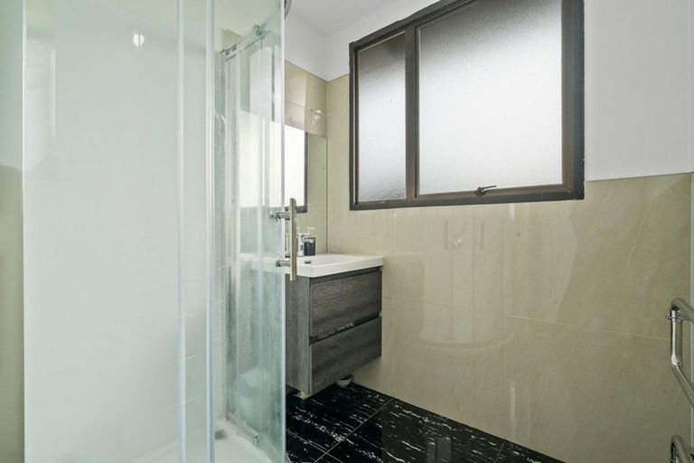 Photo of property in 1/62 Othello Drive, Clover Park, Auckland, 2023