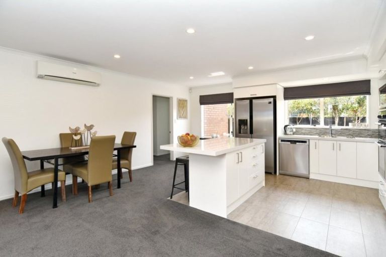 Photo of property in 4 Rue De La Mare, Parklands, Christchurch, 8083