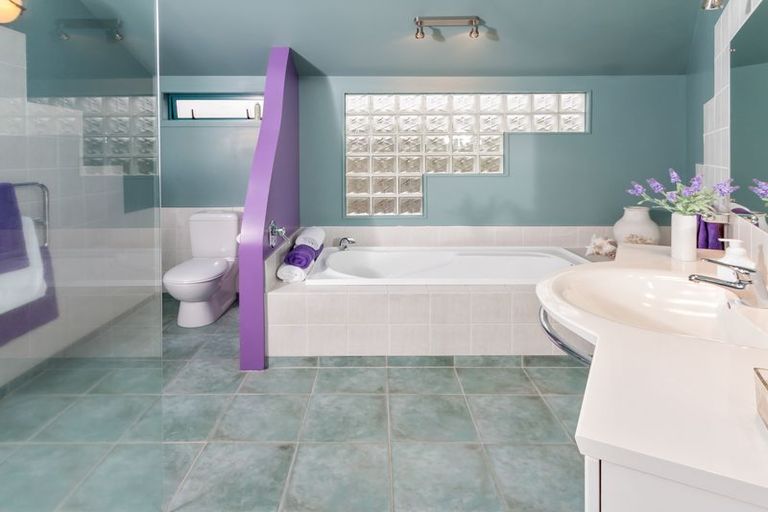 Photo of property in 60c Beach Road, Mellons Bay, Auckland, 2014