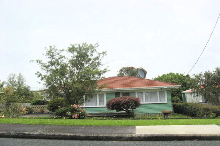 Photo of property in 18 Hinemoa Street, Onerahi, Whangarei, 0110