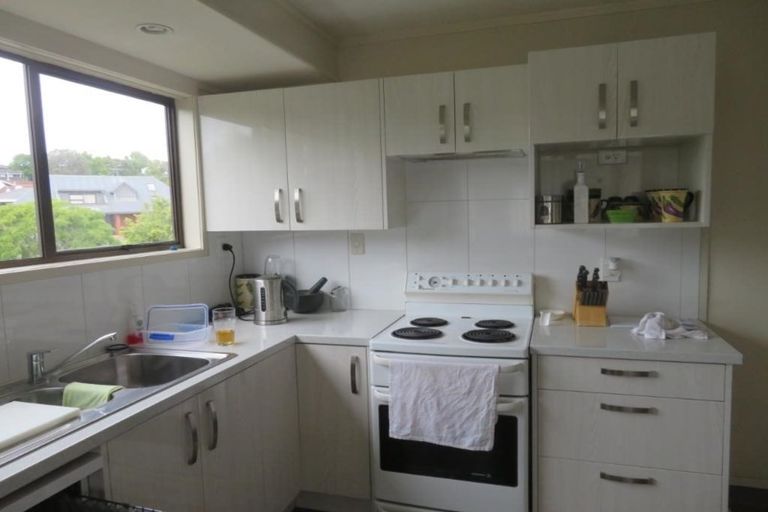 Photo of property in 26 Jandell Crescent, Bucklands Beach, Auckland, 2014