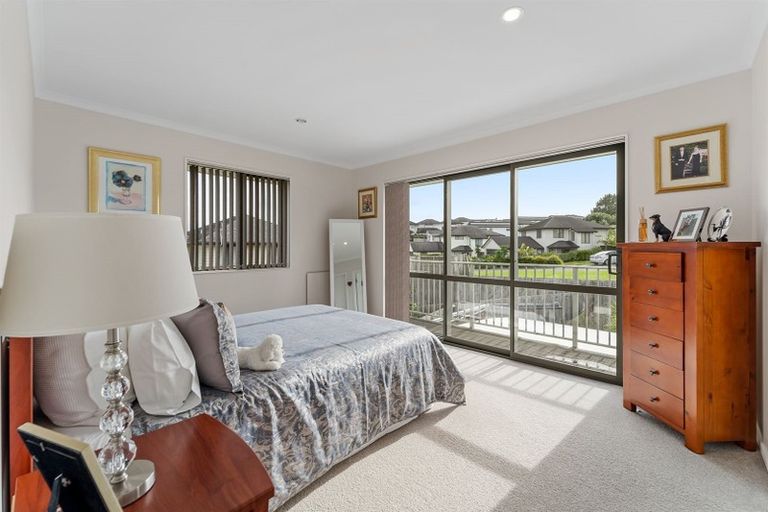Photo of property in 18 Maylee Crescent, Gulf Harbour, Whangaparaoa, 0930