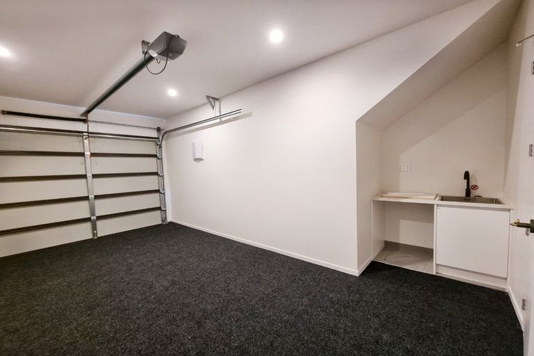 Photo of property in 6 Coast Garden Drive, Hobsonville, Auckland, 0616