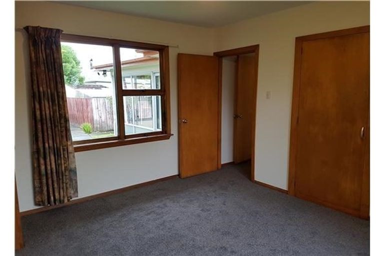 Photo of property in 15 Suffolk Street, Phillipstown, Christchurch, 8011