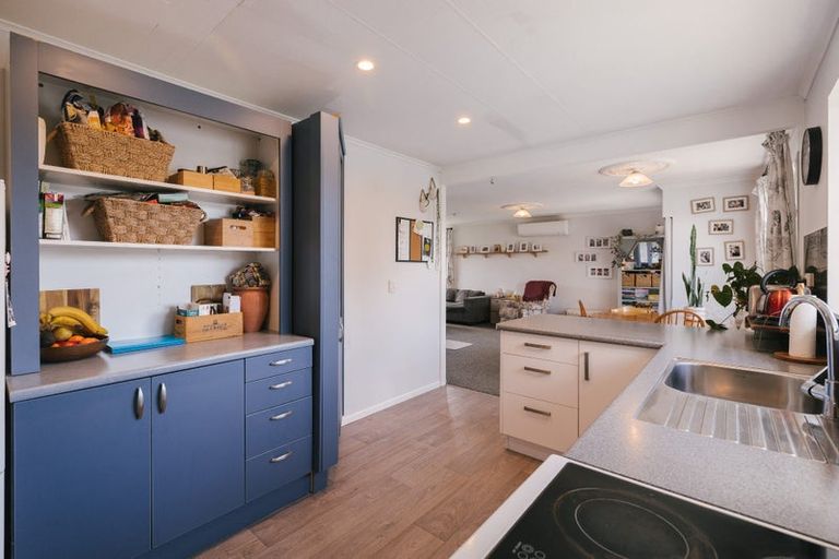 Photo of property in 59 Crewe Crescent, Hokowhitu, Palmerston North, 4410