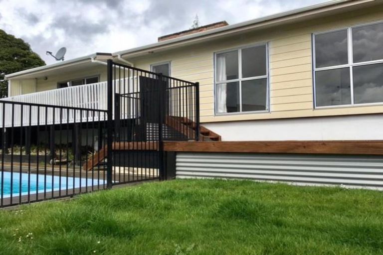 Photo of property in 19 Cottrell Place, Clendon Park, Auckland, 2103