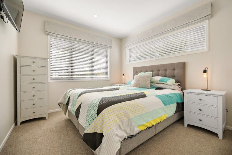 Photo of property in 60 Matua Road, Huapai, Kumeu, 0810