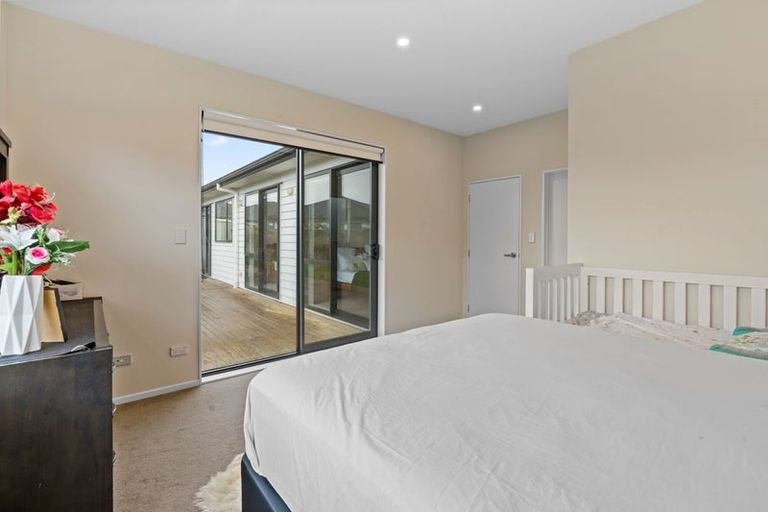 Photo of property in 5 Te Aramanu Crescent, Papakura, 2110