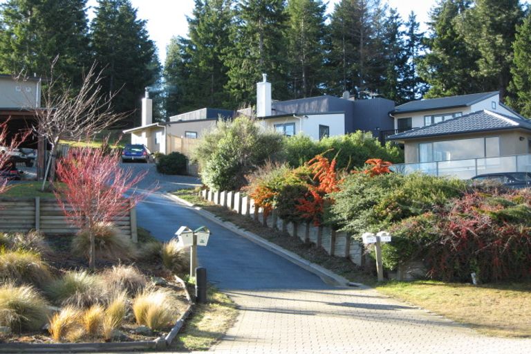 Photo of property in 11 Trevathan Lane, Wanaka, 9305
