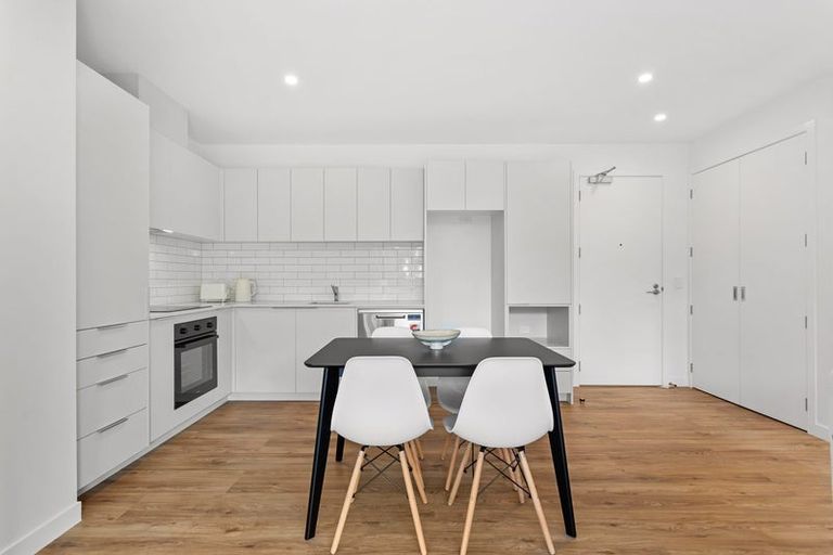 Photo of property in 13 Aituaa Road, Pukekohe, 2120