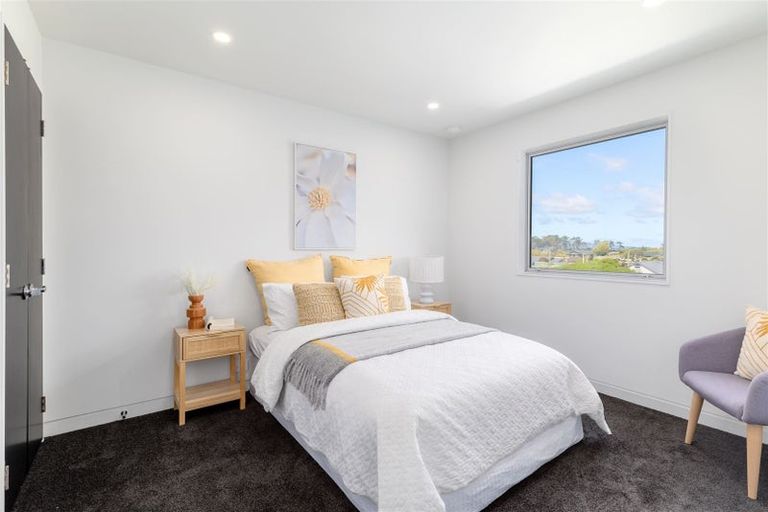 Photo of property in 11/272 Marine Parade, New Brighton, Christchurch, 8061