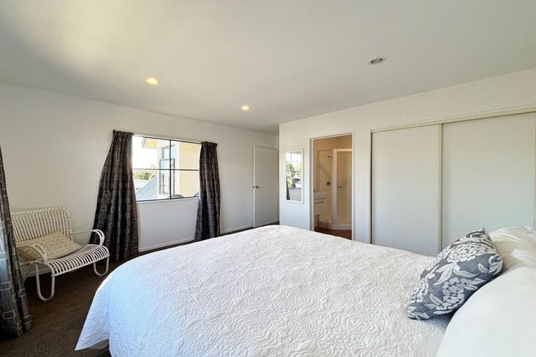 Photo of property in 1a Kipax Place, Riccarton, Christchurch, 8011