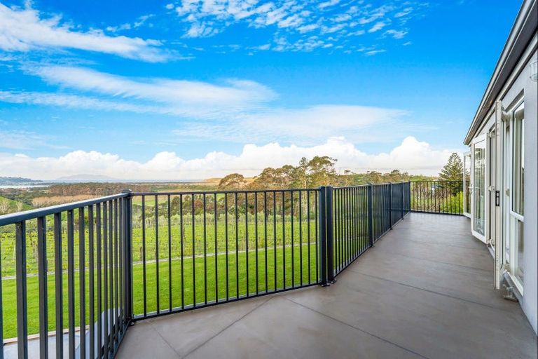 Photo of property in 191 Takatu Road, Tawharanui Peninsula, Warkworth, 0986