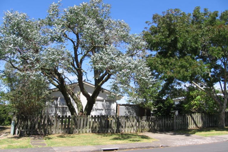 Photo of property in 21 Castleton Street, Birkdale, Auckland, 0626