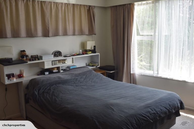 Photo of property in 11 Glenavon Place, Ilam, Christchurch, 8041