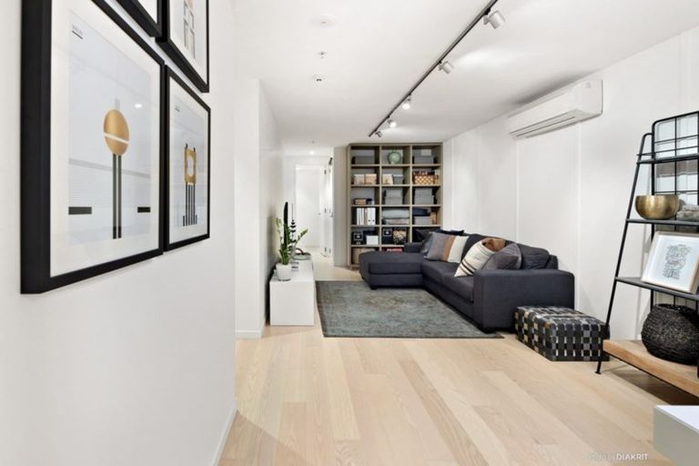 Photo of property in 2e/150 Oriental Parade, Oriental Bay, Wellington, 6011