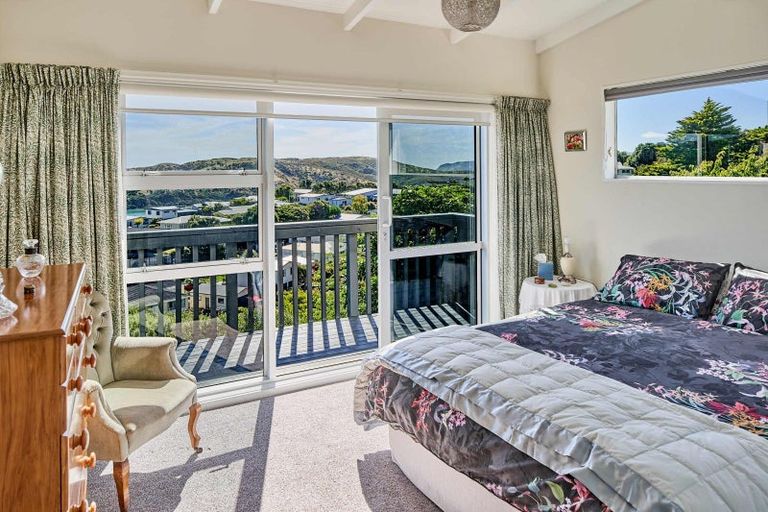 Photo of property in 10 Moray Place, Papakowhai, Porirua, 5024