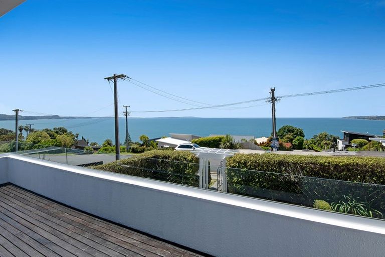 Photo of property in 1/6 Duncansby Road, Stanmore Bay, Whangaparaoa, 0932