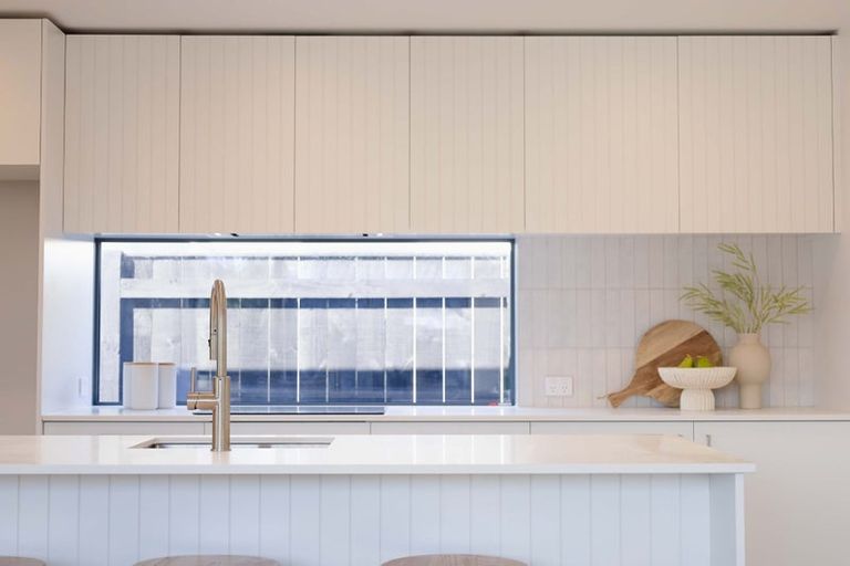 Photo of property in 6 Samuel Place, Terrace End, Palmerston North, 4410