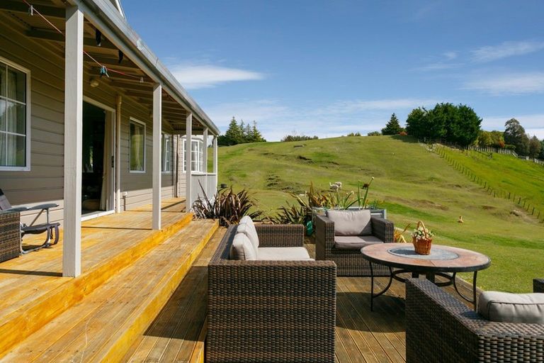Photo of property in 89 Hill View Drive, Acacia Bay, Taupo, 3385