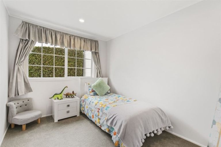 Photo of property in 2/6 Torbay Heights, Torbay, Auckland, 0630