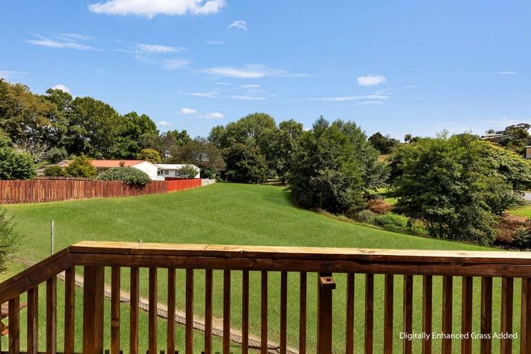 Photo of property in 25 Reynolds Road, Pukekohe, 2120