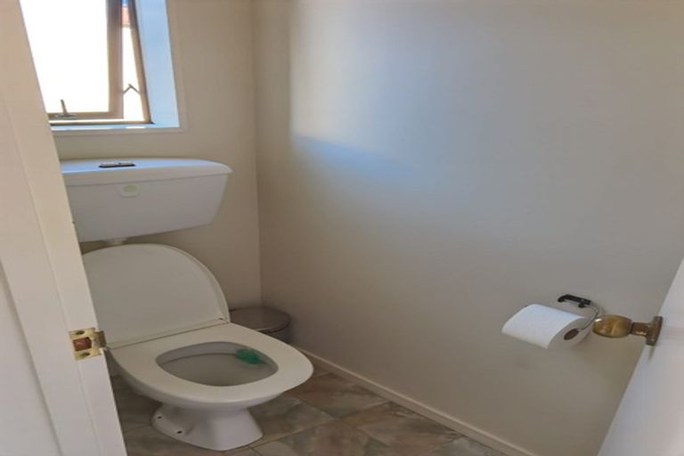 Photo of property in 2/17 Dallas Street, Riccarton, Christchurch, 8041