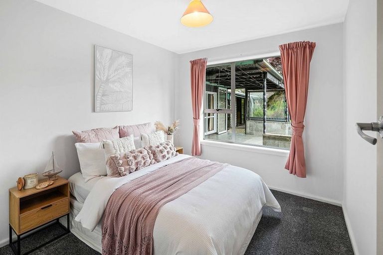 Photo of property in 25 Mortlake Street, Islington, Christchurch, 8042