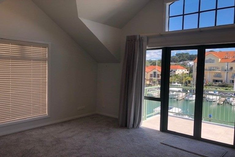 Photo of property in 132 Harbour Village Drive, Gulf Harbour, Whangaparaoa, 0930