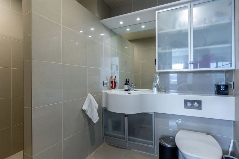 Photo of property in Oxleys Rock Apartments, 304/6 London Quay, Picton, 7220