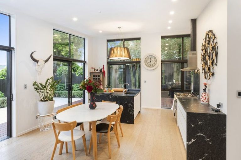 Photo of property in 91 Condell Avenue, Papanui, Christchurch, 8053