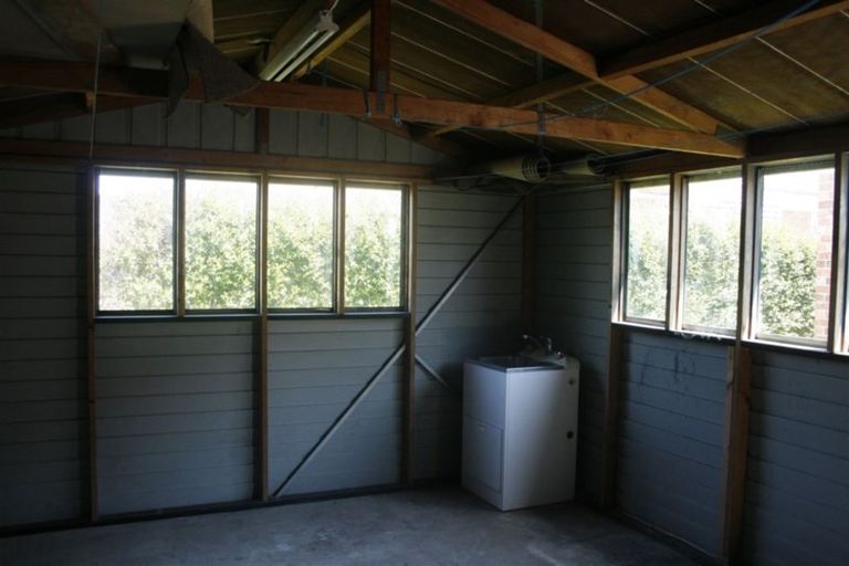 Photo of property in 13 Owens Road, Waiuku, 2123