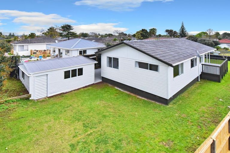Photo of property in 3 Crispian Place, Weymouth, Auckland, 2103